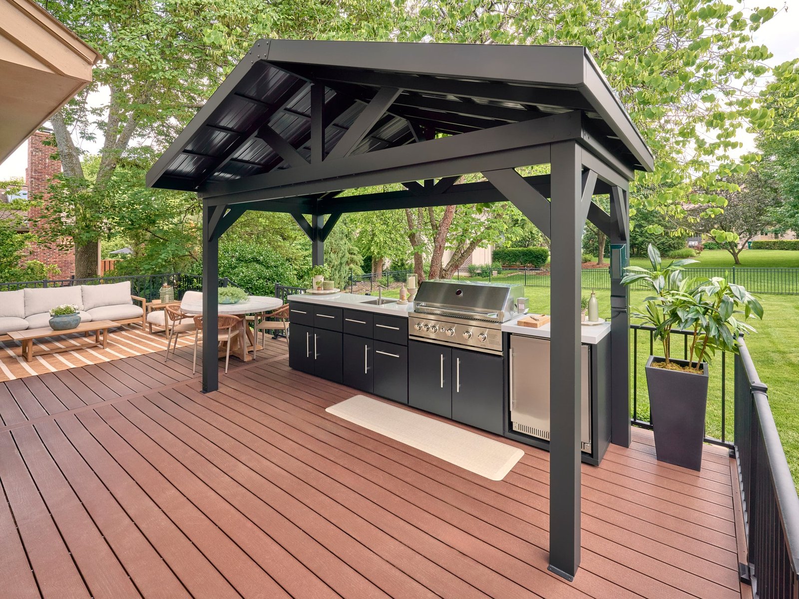 Lancaster | Covered Linear Outdoor Kitchen with Built-In Grill