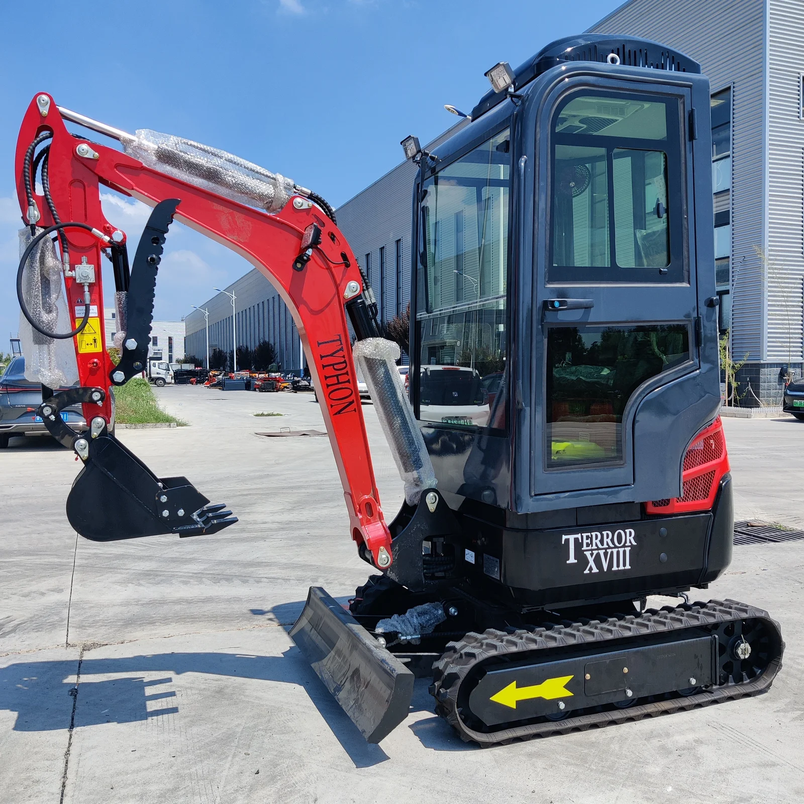 TYPHON TERROR XVIII Prestige 2 Ton Mini Excavator, KUBOTA Diesel Engine